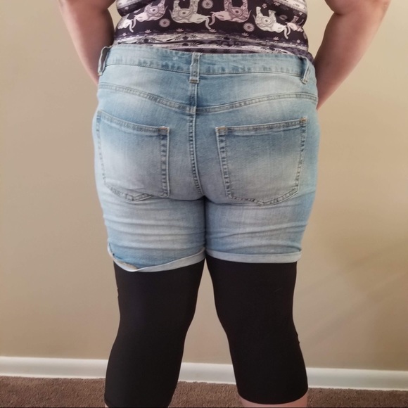 Distressed Shorts - Picture 3 of 3
